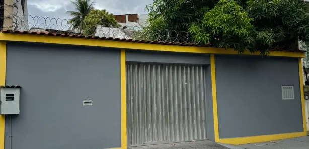 Galpão / Depósito / Armazém com 3 Quartos à venda, 250m² no Irajá, Rio de Janeiro