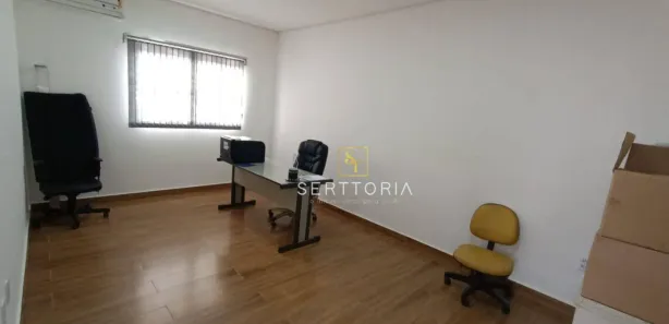 Galpão / Depósito / Armazém à venda, 450m² no Jardim Maria Antonia (Nova Veneza), Sumaré