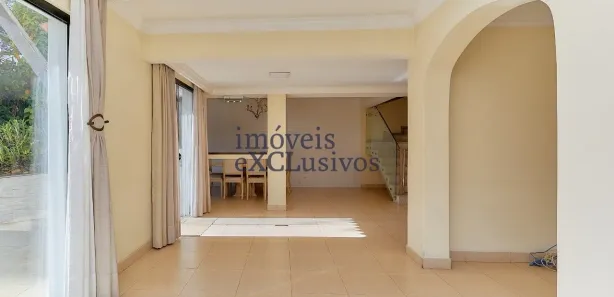 Casa de Condomínio com 4 Quartos para alugar, 281m² no Santa Cândida, Curitiba