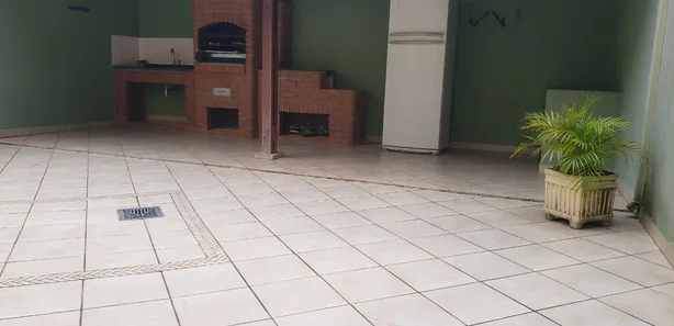 Sobrado com 3 Quartos à venda, 175m² no Jardim Márcia, Suzano