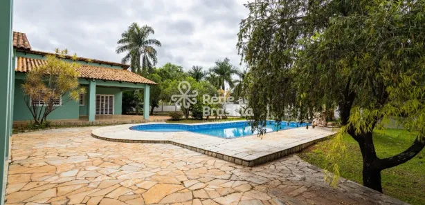Casa de Condomínio com 4 Quartos para alugar, 323m² no Park Way, Brasília
