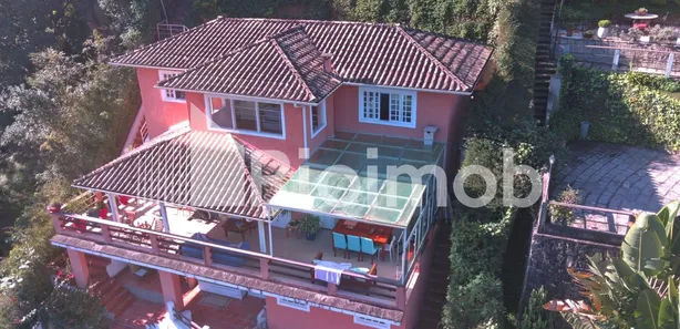 Fazenda / Sítio / Chácara com 3 Quartos para venda ou aluguel, 300m² no Itaipava, Petrópolis