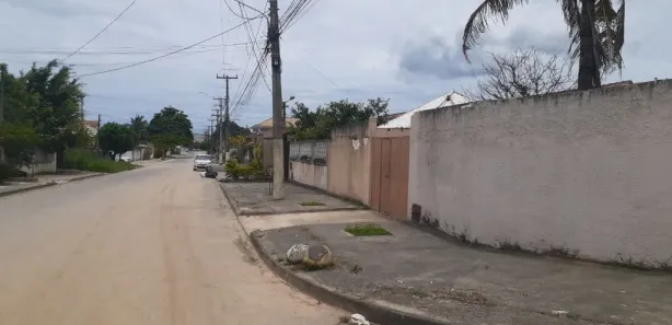 Casa com 2 Quartos à venda, 450m² no Parque Hotel, Araruama