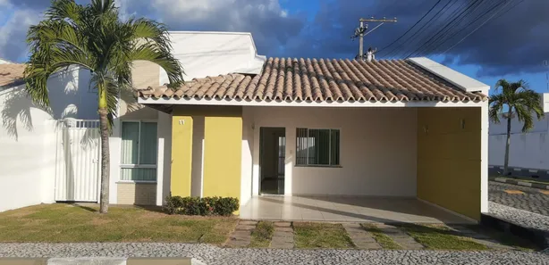 Casa com 3 Quartos para alugar, 70m² no SIM, Feira de Santana