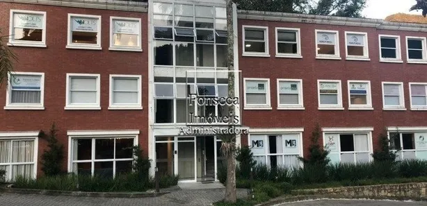 Loja / Salão / Ponto Comercial à venda, 30m² no Quarteirão Brasileiro, Petrópolis