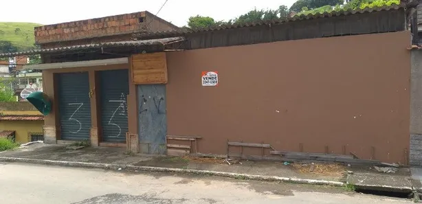Galpão / Depósito / Armazém à venda, 300m² no 9 de Abril, Barra Mansa