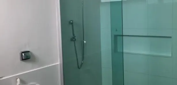 Loja / Salão / Ponto Comercial para alugar, 10m² no Centro, Pouso Alegre