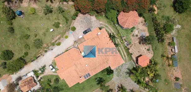 Fazenda / Sítio / Chácara com 4 Quartos à venda, 850m² no Caçapava Velha, Caçapava