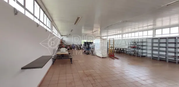 Loja / Salão / Ponto Comercial para alugar, 400m² no , Cravinhos