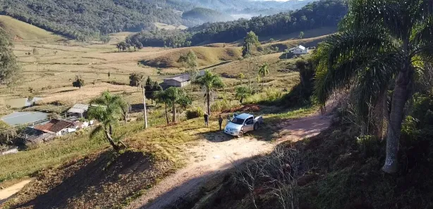 Fazenda / Sítio / Chácara à venda, 37000m² no Centro, Águas Mornas