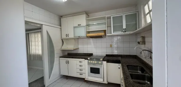 Casa de Condomínio com 3 Quartos à venda, 136m² no Santa Mônica, Feira de Santana