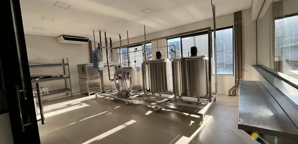 Galpão / Depósito / Armazém para venda ou aluguel, 434m² no Vila Amélia, São Sebastião