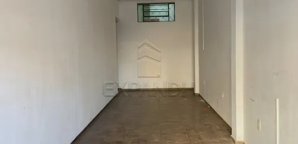 Conjunto Comercial / Sala para alugar, 34m² no Centro, Sertãozinho