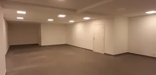 Loja / Salão / Ponto Comercial para alugar, 110m² no Região Central, Caieiras
