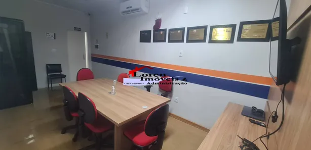 Conjunto Comercial / Sala para alugar, 161m² no Centro, São Vicente