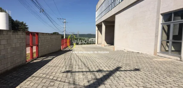 Galpão / Depósito / Armazém para venda ou aluguel, 3867m² no Chácara Dora, Araçariguama