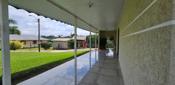 Fazenda / Sítio / Chácara com 3 Quartos à venda, 120m² no Área Rural de Araucária, Araucária