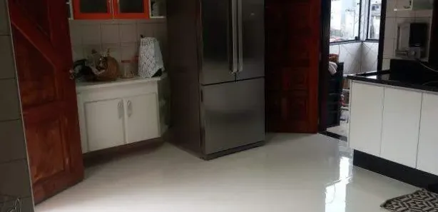 Sobrado com 5 Quartos para alugar, 355m² no Parque Jaçatuba, Santo André