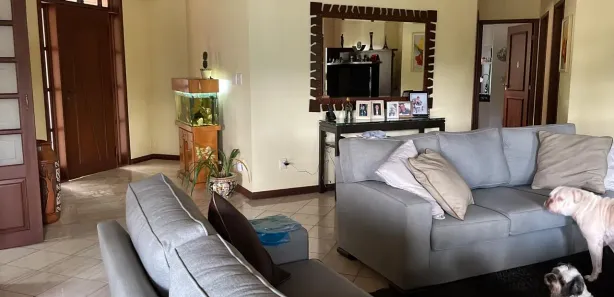 Casa de Condomínio com 3 Quartos para venda ou aluguel, 300m² no Caraguatá, Mairiporã