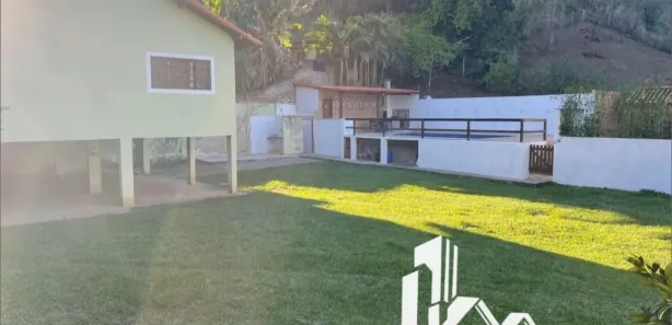 Fazenda / Sítio / Chácara com 2 Quartos à venda, 1770m² no Chácara Farani, Barra do Piraí