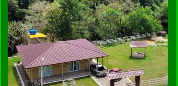 Fazenda / Sítio / Chácara com 3 Quartos à venda, 150m² no Ribeira, Rio Branco do Sul
