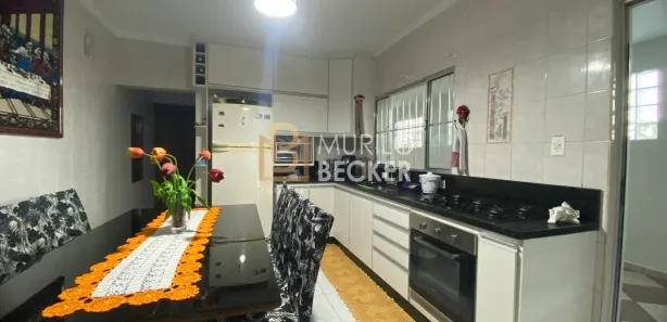 Casa com 3 Quartos à venda, 210m² no Jardim Colônia, Jacareí