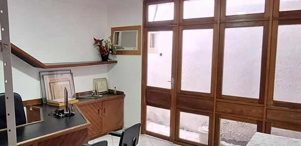 Loja / Salão / Ponto Comercial com 8 Quartos à venda, 230m² no Petrópolis, Natal