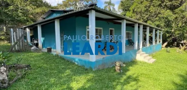 Fazenda / Sítio / Chácara com 3 Quartos à venda, 226m² no Chácaras Copaco, Arujá