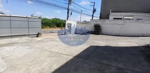 Galpão / Depósito / Armazém para alugar, 1100m² no Jardim Adriane, Itaquaquecetuba