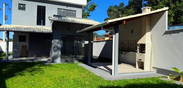 Casa com 4 Quartos para venda ou aluguel, 126m² no Centro, Guapimirim
