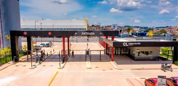 Galpão / Depósito / Armazém para alugar, 1864m² no Padroeira, Osasco