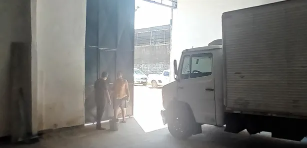 Galpão / Depósito / Armazém com 2 Quartos para alugar, 300m² no Jardim São Paulo, Recife