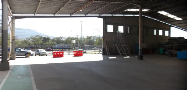 Galpão / Depósito / Armazém para venda ou aluguel, 5147m² no Bangu, Rio de Janeiro