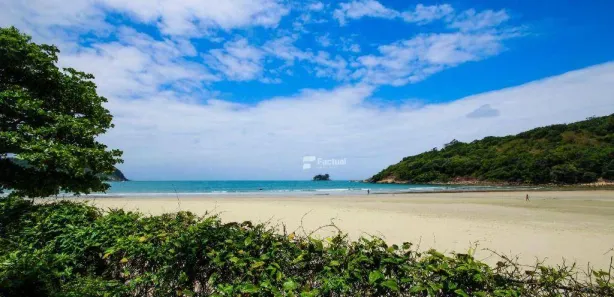 Casa de Condomínio com 3 Quartos para alugar, 300m² no Balneário Praia do Pernambuco, Guarujá