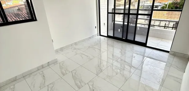 Sobrado com 3 Quartos à venda, 135m² no Cristo Redentor, João Pessoa