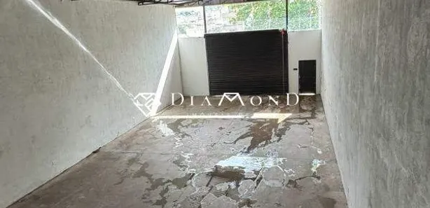 Galpão / Depósito / Armazém à venda, 257m² no Tabajaras, Uberlândia