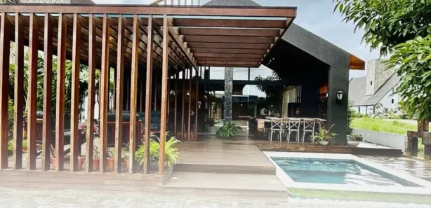 Casa de Condomínio com 5 Quartos para alugar, 200m² no , Bananeiras