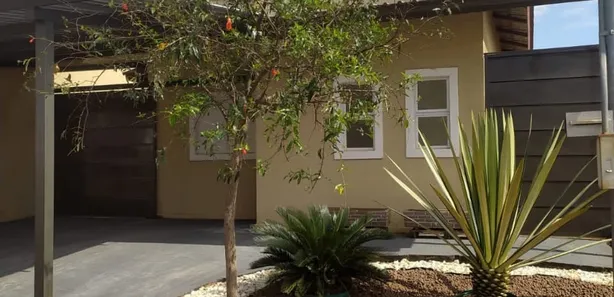 Casa de Condomínio com 3 Quartos para alugar, 100m² no Jardim Decolores, Trindade