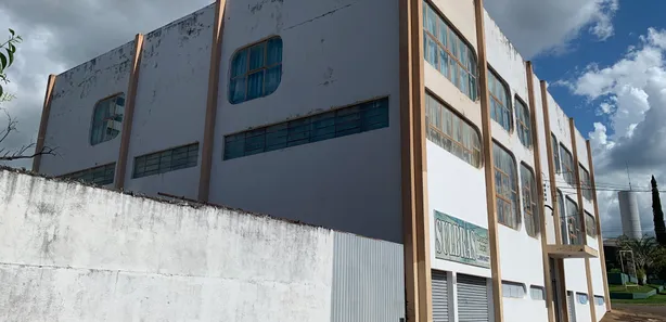 Prédio Inteiro à venda, 1500m² no Centro, Cascavel
