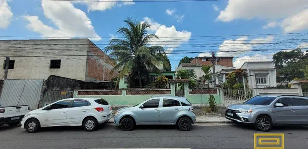 Casa Comercial à venda, 90m² no Vila Três, São Gonçalo