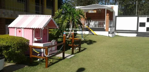Fazenda / Sítio / Chácara com 6 Quartos para venda ou aluguel, 700m² no Vitória Régia, Atibaia