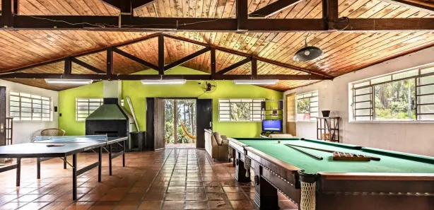 Fazenda / Sítio / Chácara com 4 Quartos para alugar, 2000m² no Centro Cívico, Mogi das Cruzes