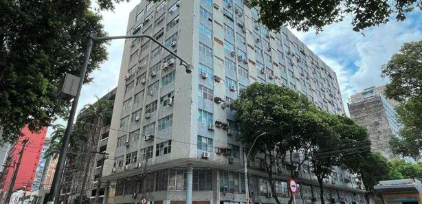 Conjunto Comercial / Sala com 2 Quartos à venda, 33m² no Boa Vista, Recife