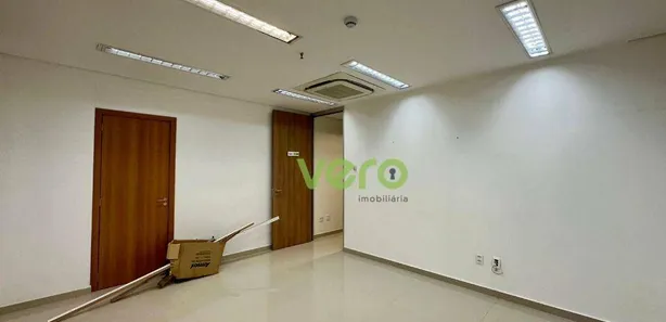 Conjunto Comercial / Sala para alugar, 540m² no Vila Belvedere, Americana