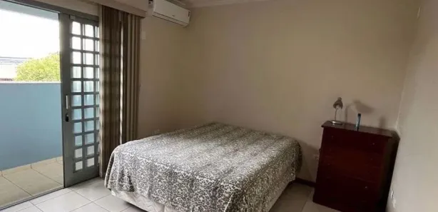 Sobrado com 4 Quartos à venda, 298m² no Centro, Ibiporã