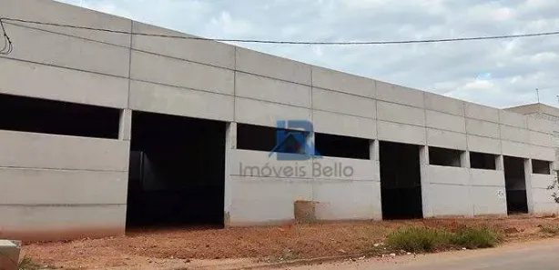 Galpão / Depósito / Armazém para alugar, 650m² no Loteamento Parque dos Canários, Itatiba