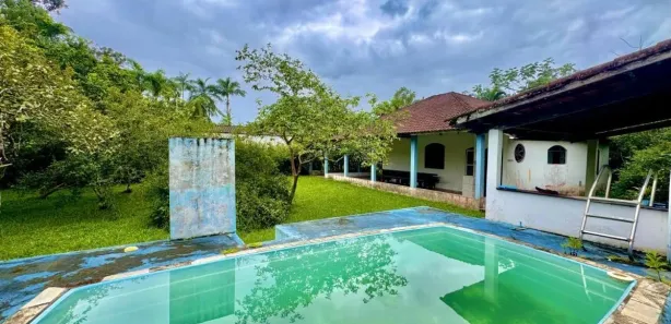 Fazenda / Sítio / Chácara com 3 Quartos à venda, 1232m² no Jardim Aguapeu, Itanhaém