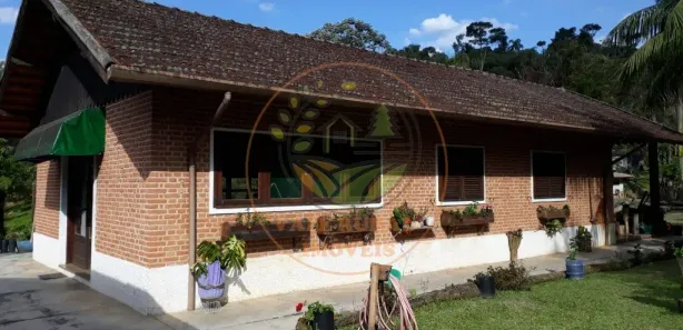 Fazenda / Sítio / Chácara com 3 Quartos à venda, 14m² no Centro, São Lourenço da Serra