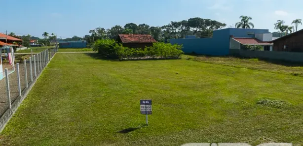 Terreno / Lote / Condomínio à venda, 750m² no Praia do Ervino, 