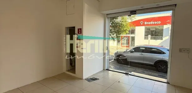 Conjunto Comercial / Sala para alugar, 36m² no Centro, Cosmópolis